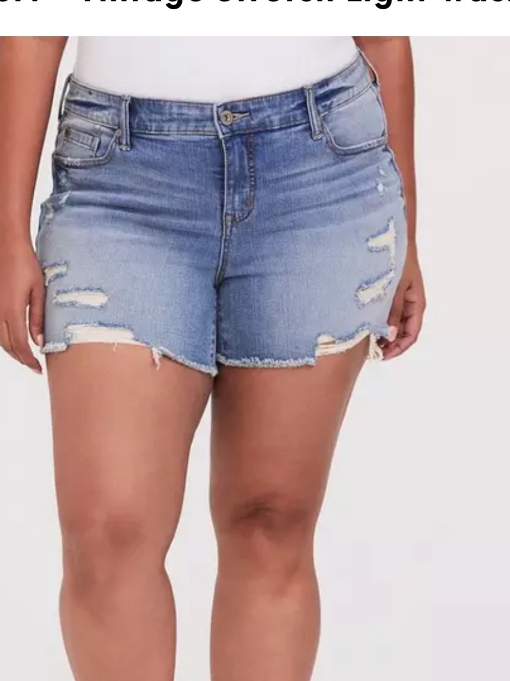torrid Light Wash Denim Shorts with Rainbow Back Pocket - Picture 3 of 8